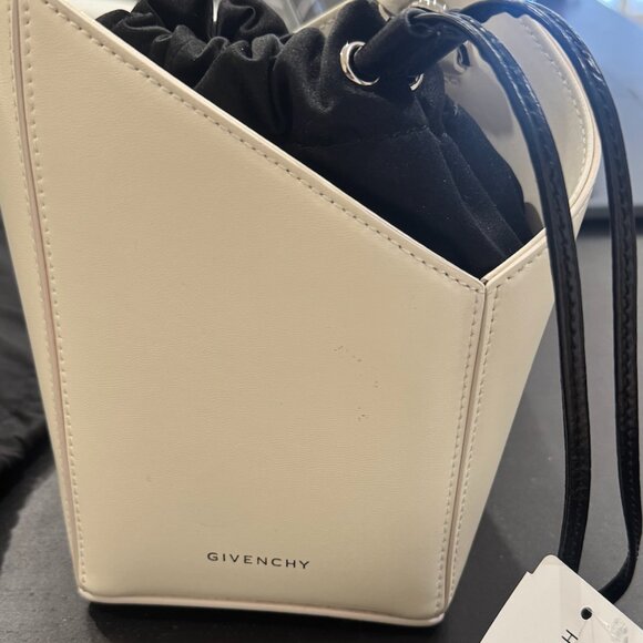 GIVENCHY Cut-out Small Bucket Bag White - Picture 5 of 5